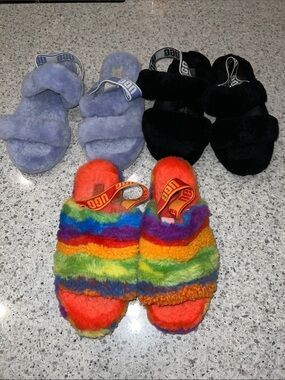 3 UGG slide sandals Lot